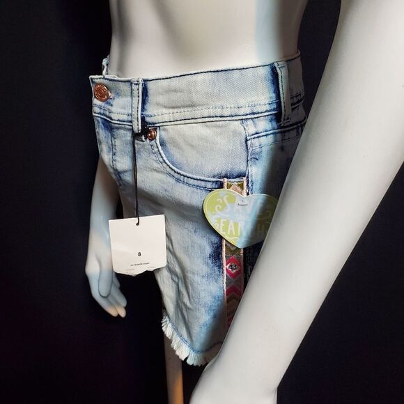 NWT Jordache Midi Fashion Shorts - Picture 3 of 5